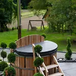 In The Vineyard With Pool, Hottub & Sauna Villa