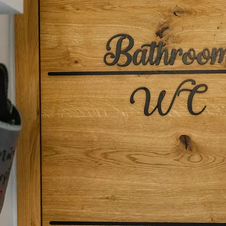 In The Vineyard With Pool, Hottub & Sauna Villa *