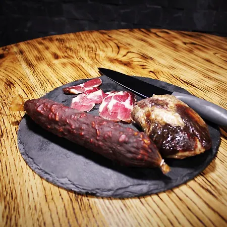 In The Vineyard With Pool, Hottub & Sauna Villa *