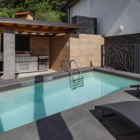 Villa In The Vineyard With Pool, Hottub & Sauna *