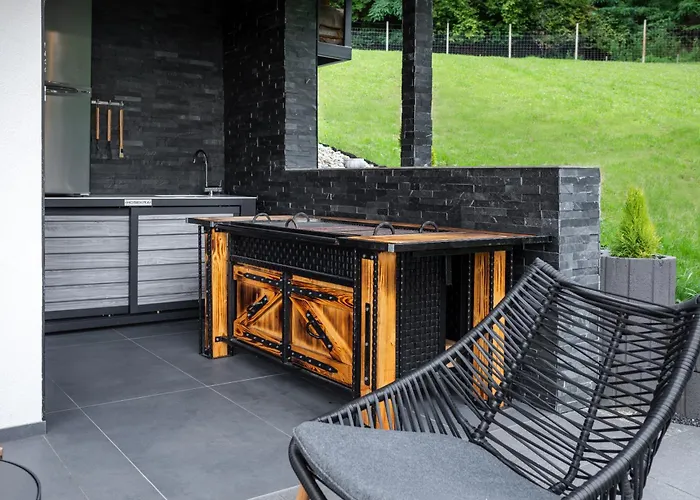 In The Vineyard With Pool, Hottub & Sauna