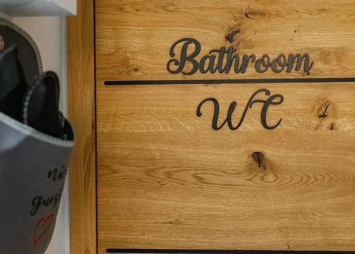 In The Vineyard With Pool, Hottub & Sauna Villa *