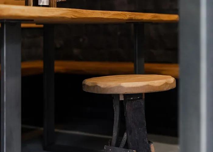 In The Vineyard With Pool, Hottub & Sauna * レンダヴァ