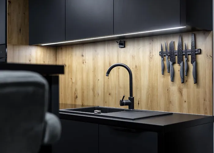 In The Vineyard With Pool, Hottub & Sauna レンダヴァ