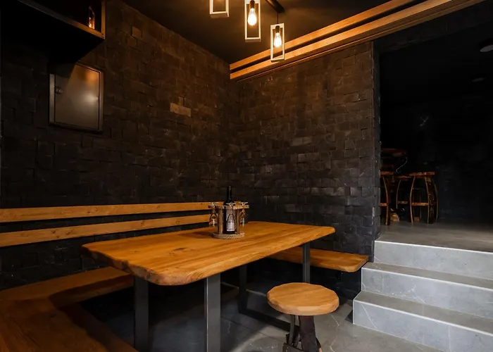 In The Vineyard With Pool, Hottub & Sauna ヴィラ