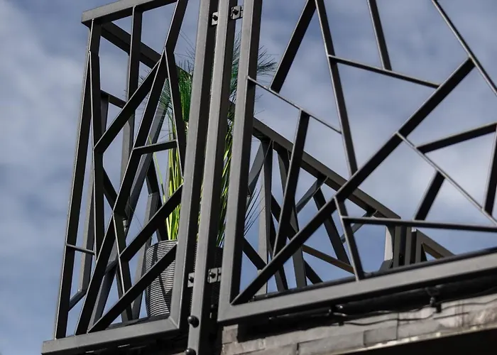 In The Vineyard With Pool, Hottub & Sauna *