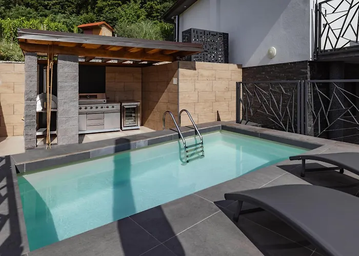 Villa In The Vineyard With Pool, Hottub & Sauna *